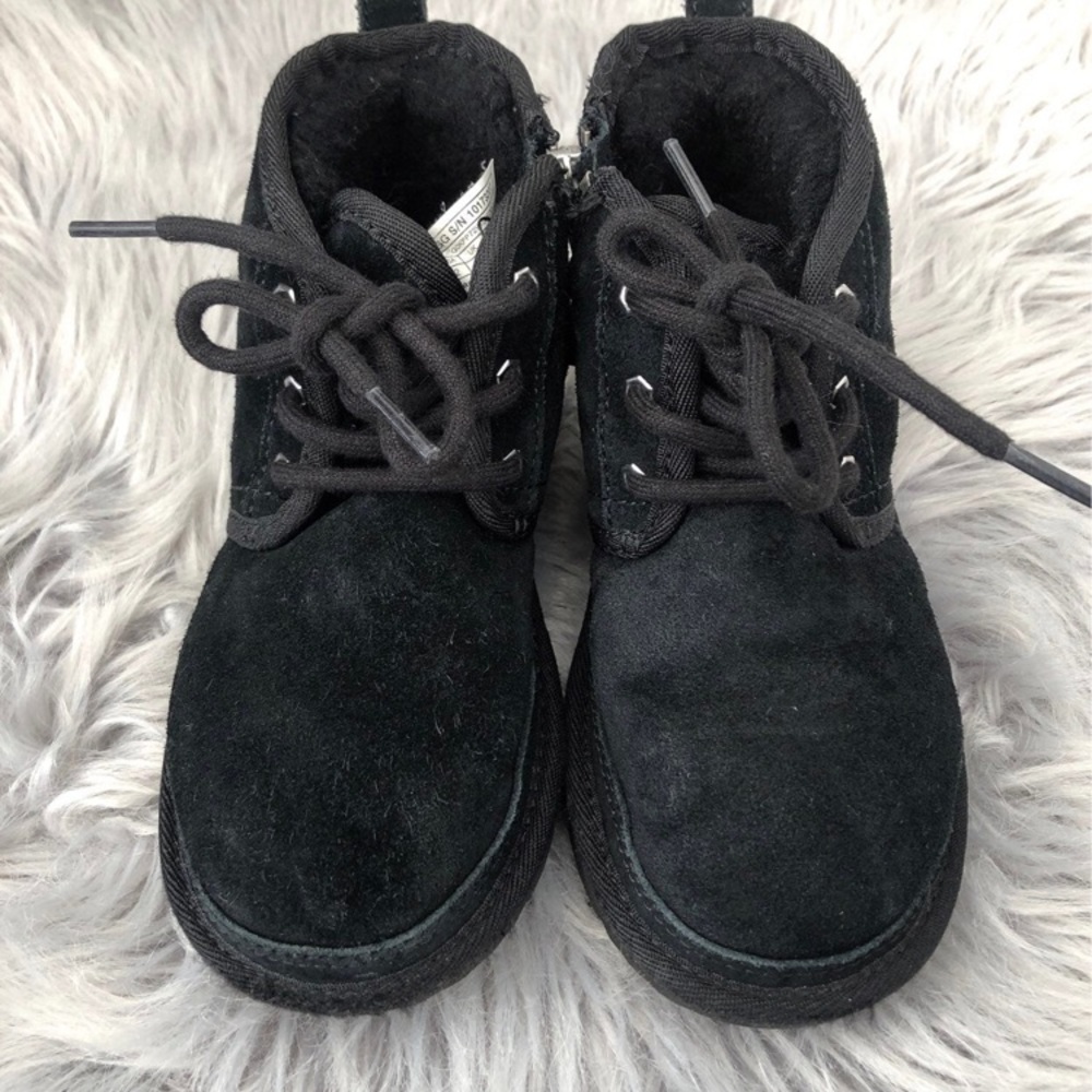 UGG  Boys Neumel Fur Lined Boots